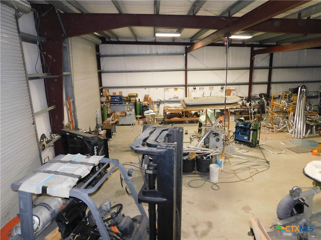 main property photo 26