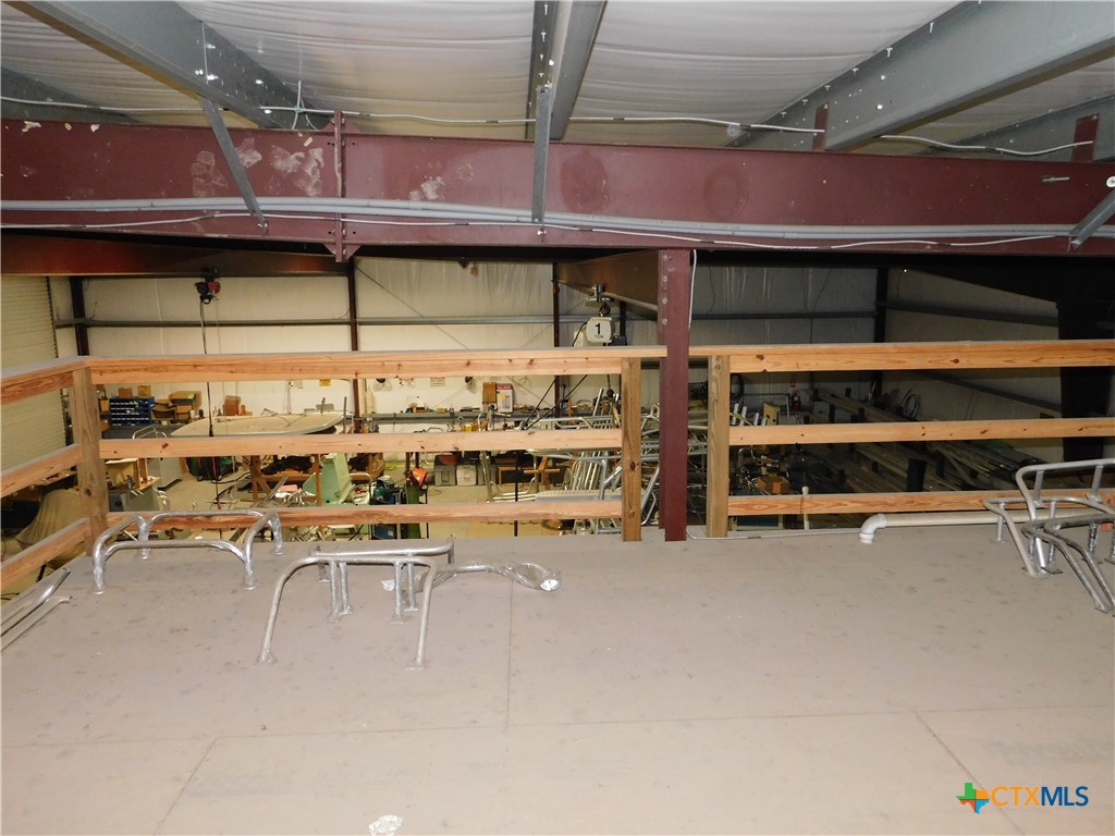 main property photo 29