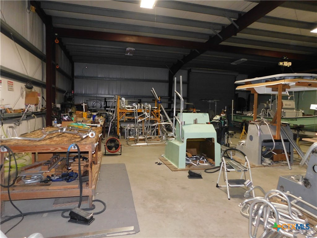 main property photo 31