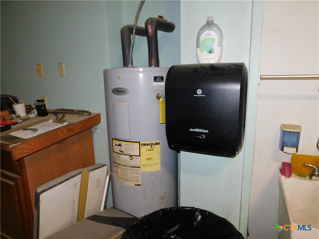 main property photo 40