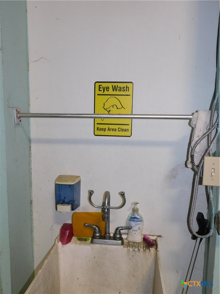 main property photo 44