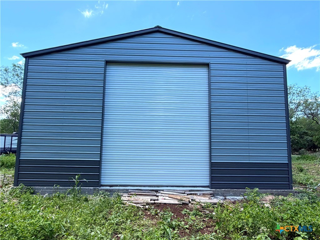 main property photo 11
