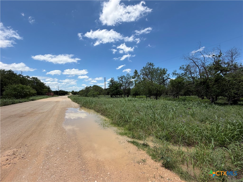 main property photo 28