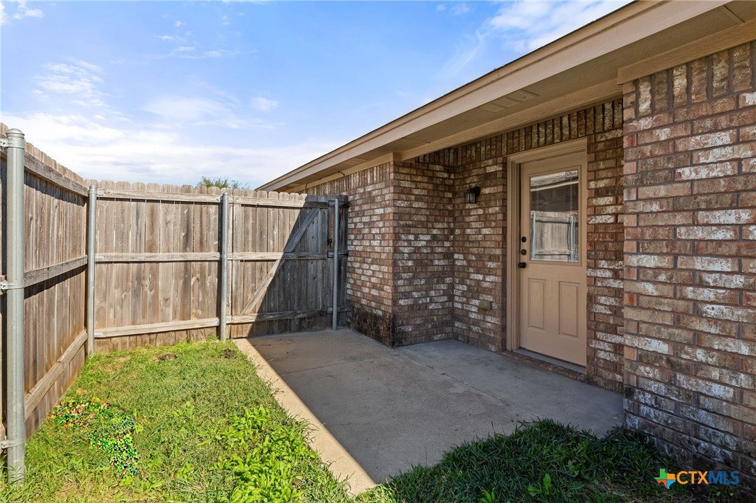 main property photo 24