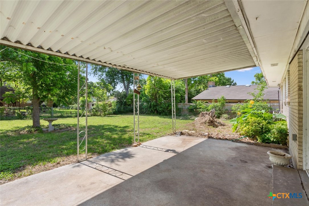 main property photo 20