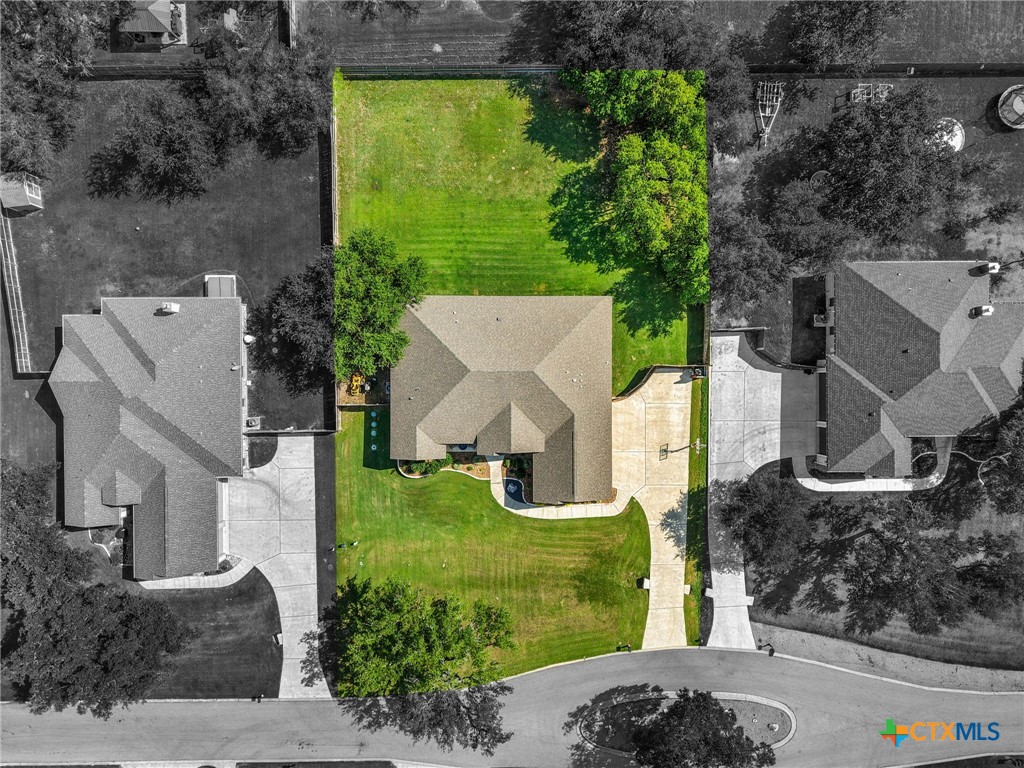 main property photo 37