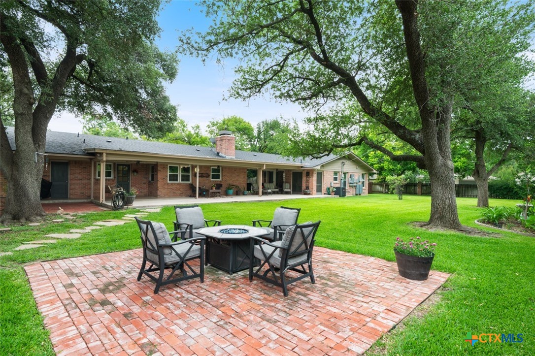 main property photo 40