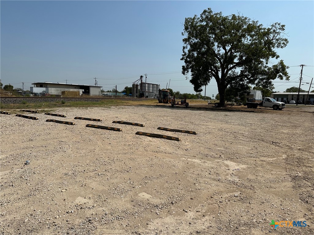 main property photo 29