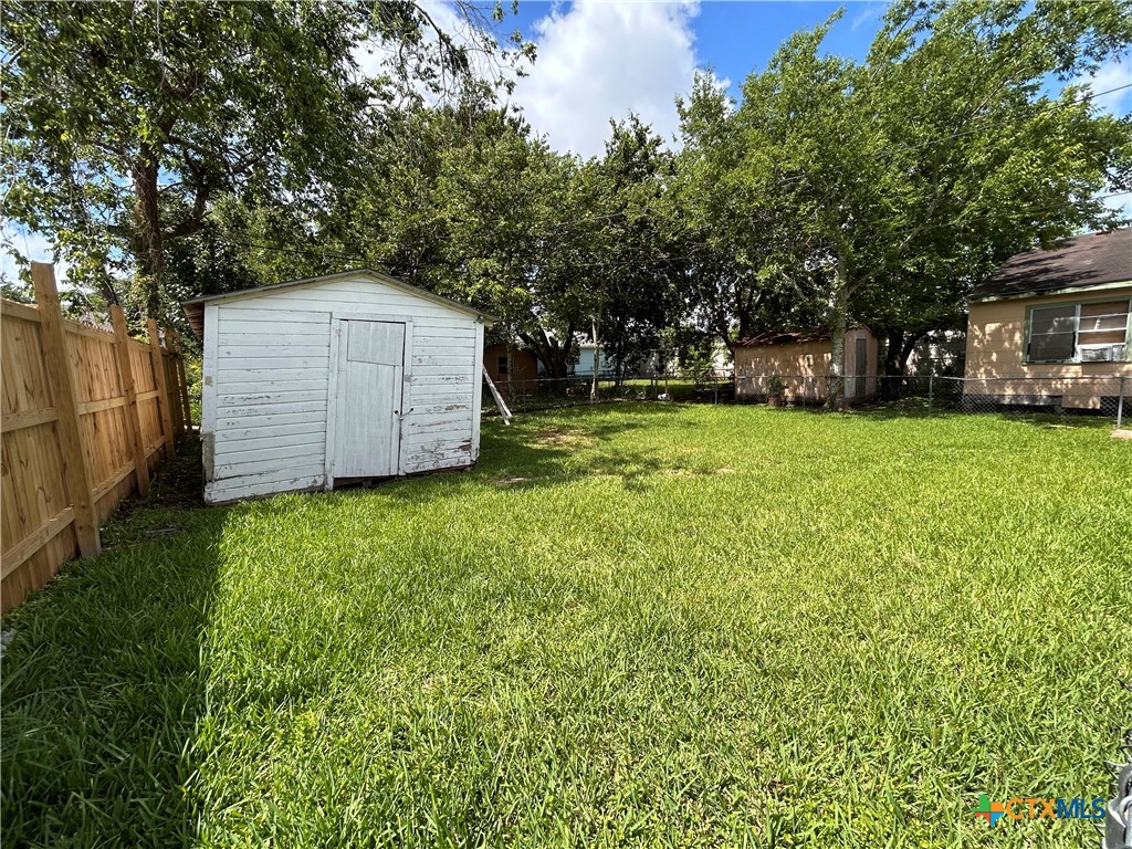main property photo 16