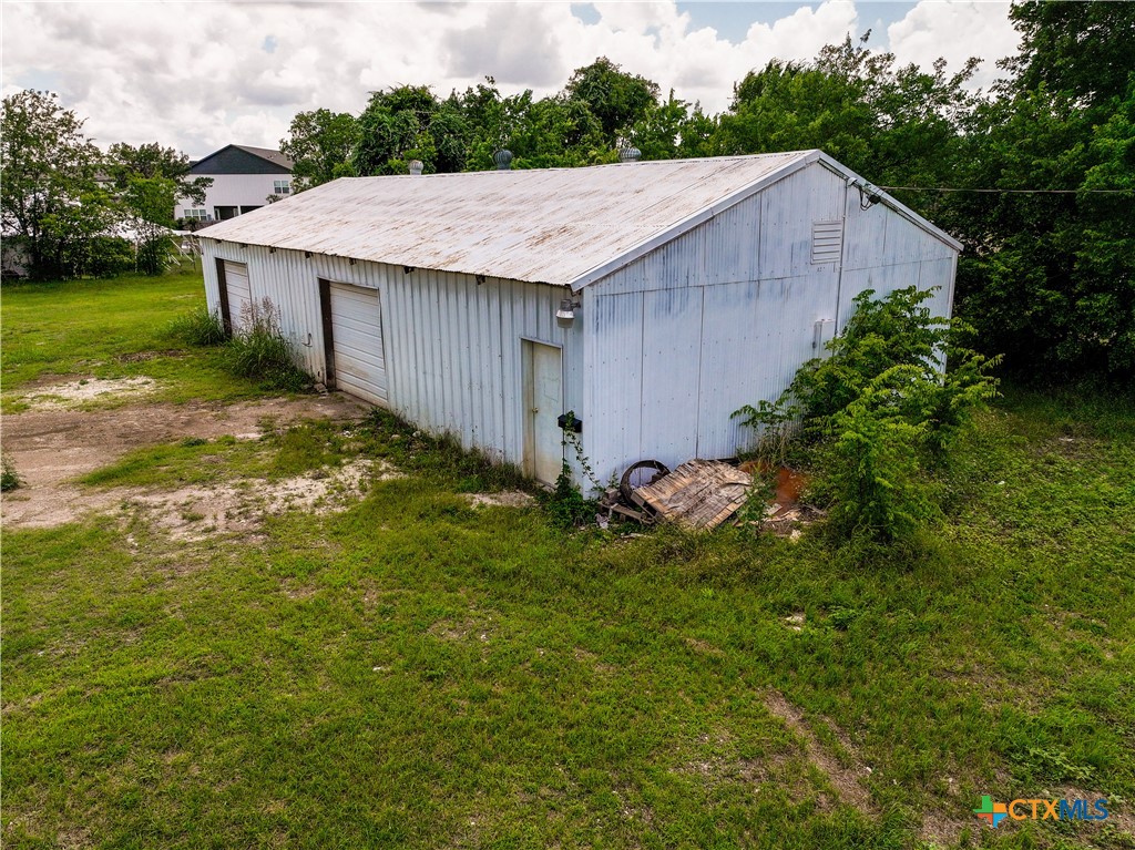 main property photo 6