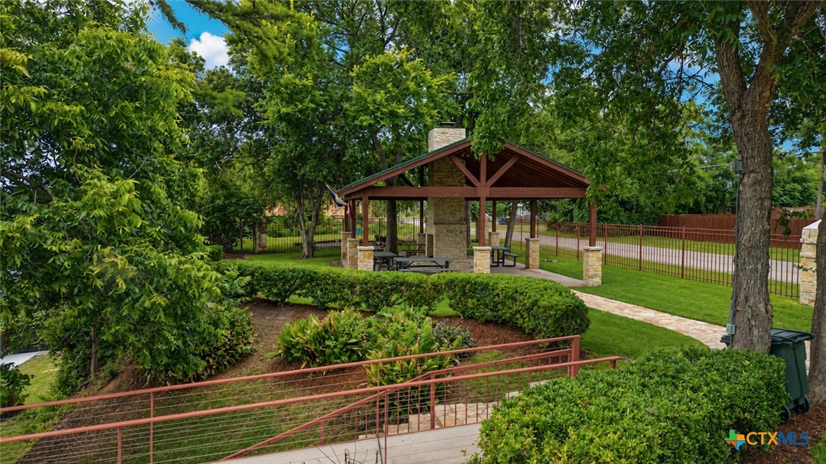 main property photo 38