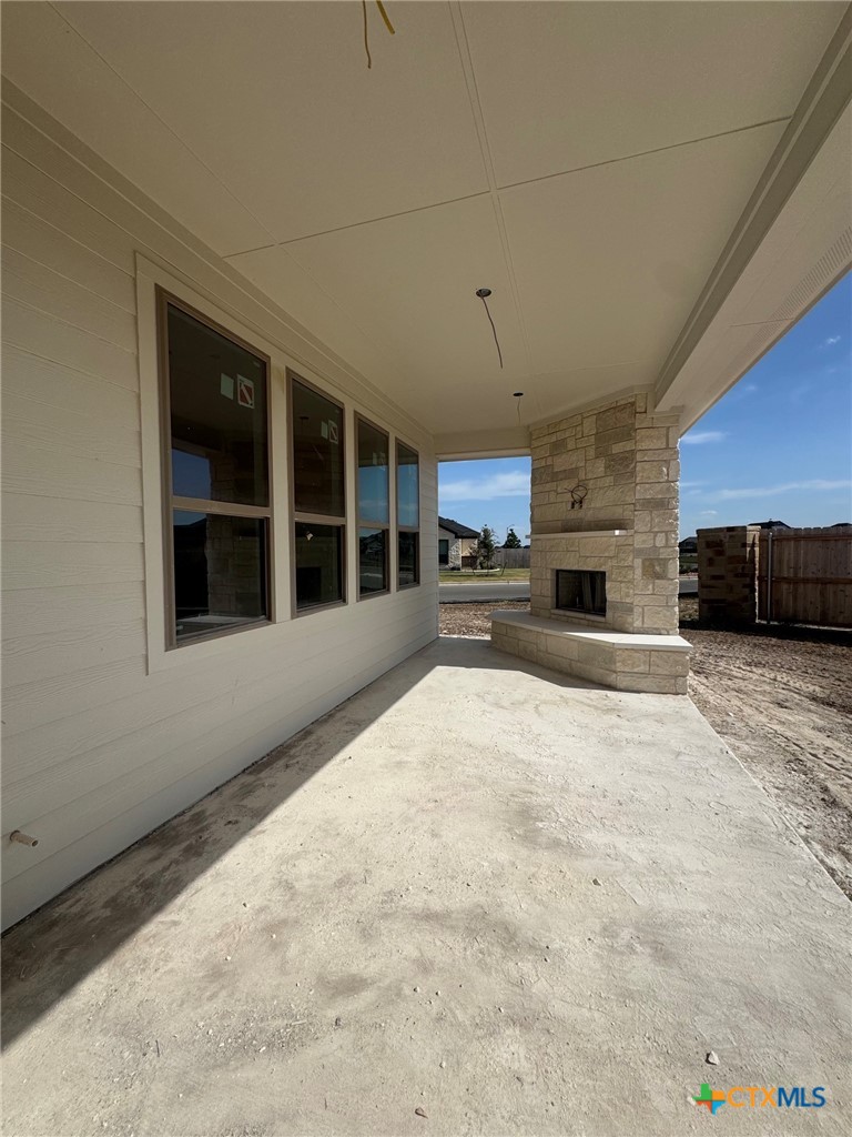 main property photo 12