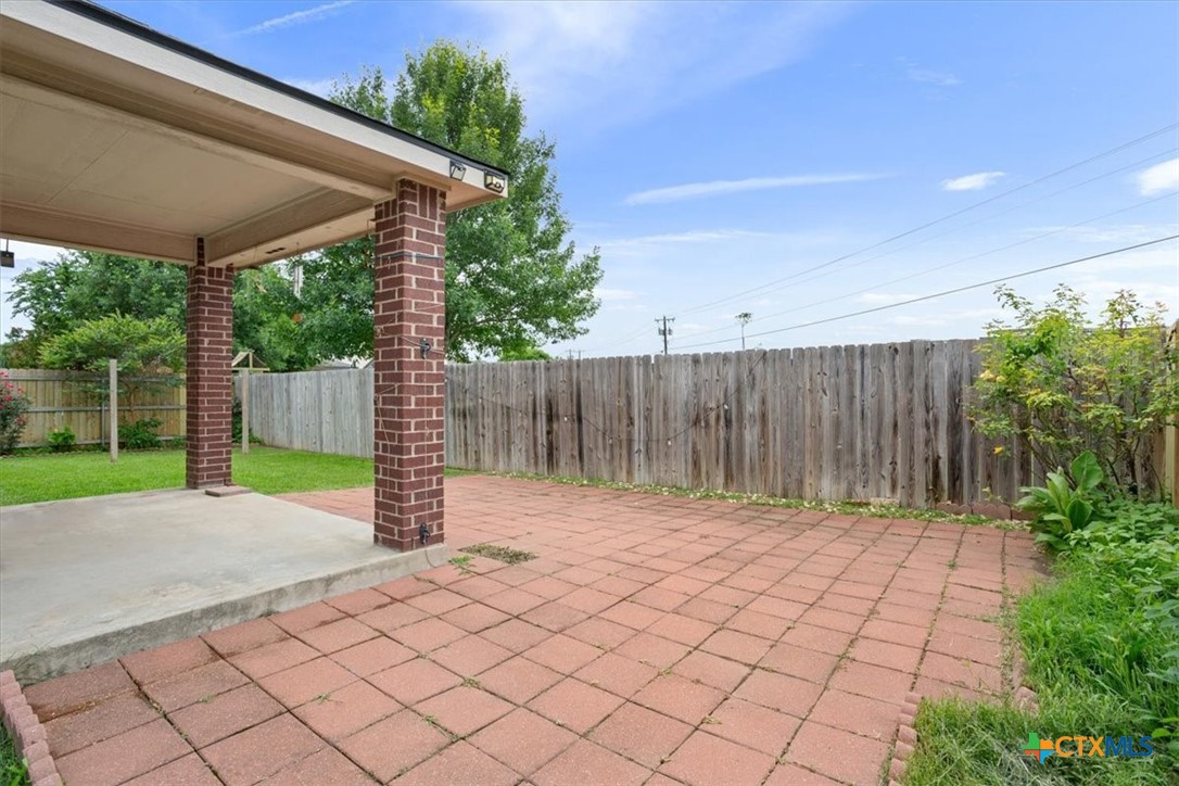 main property photo 31