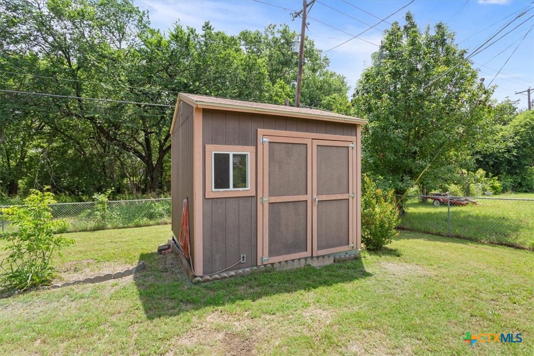 main property photo 34