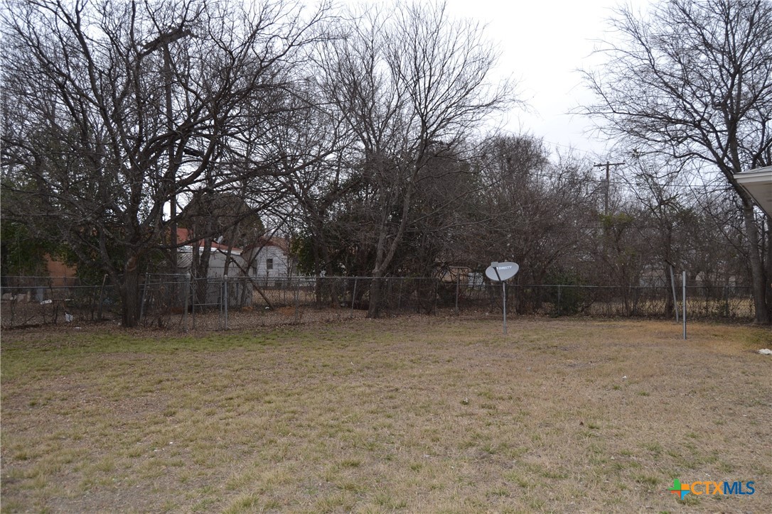 main property photo 9