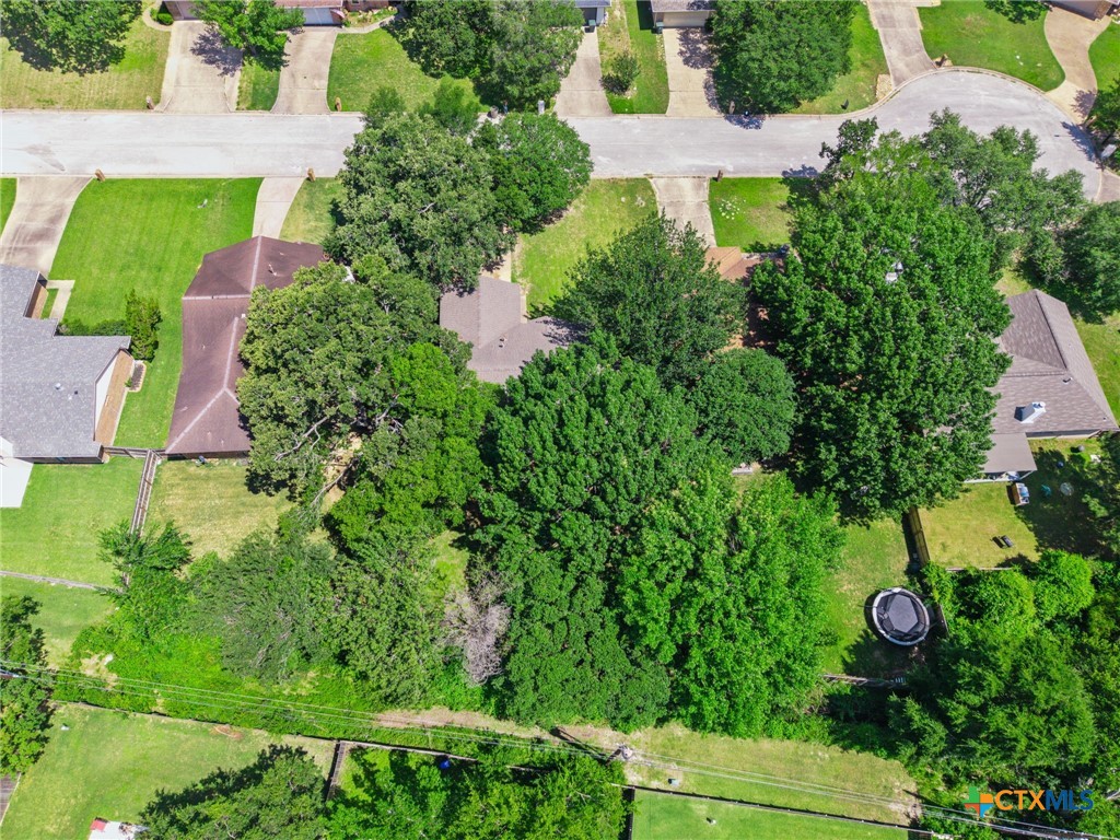 main property photo 17