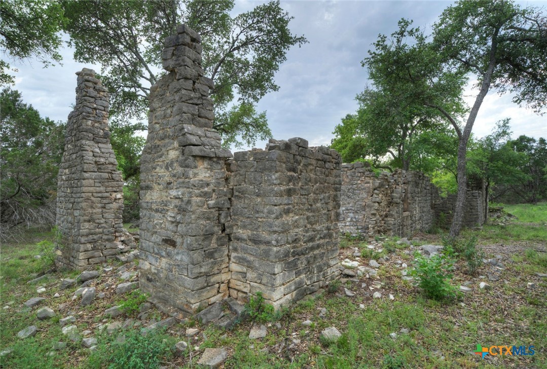 main property photo 19