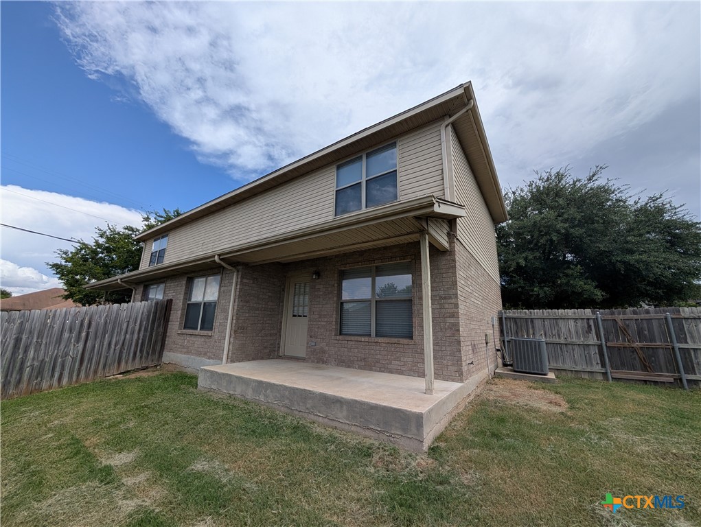 main property photo 31
