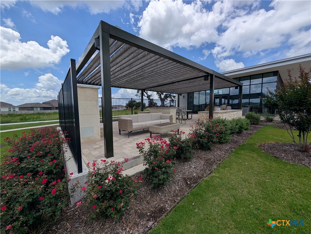 main property photo 30