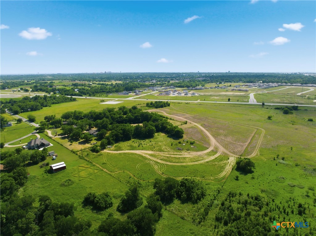 main property photo 16