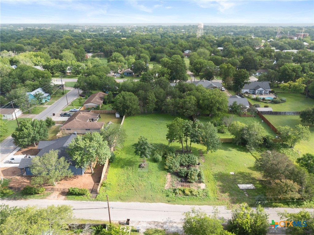 main property photo 13
