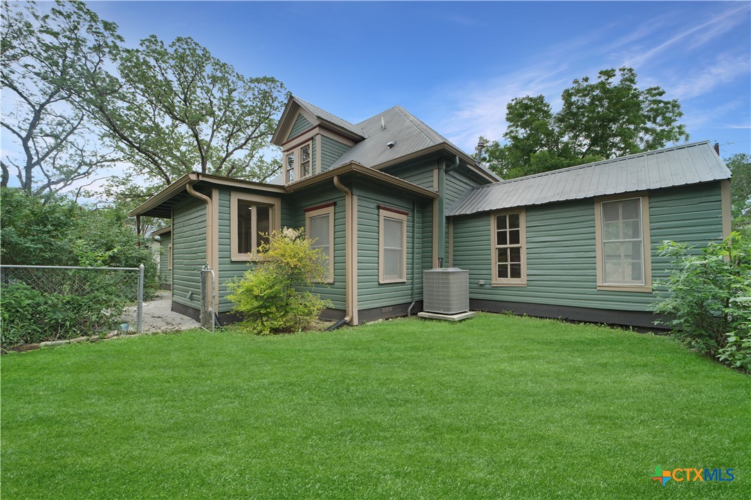 main property photo 41