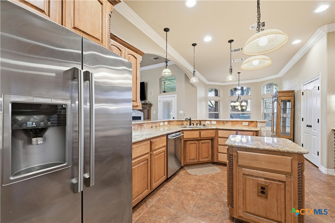 main property photo 9