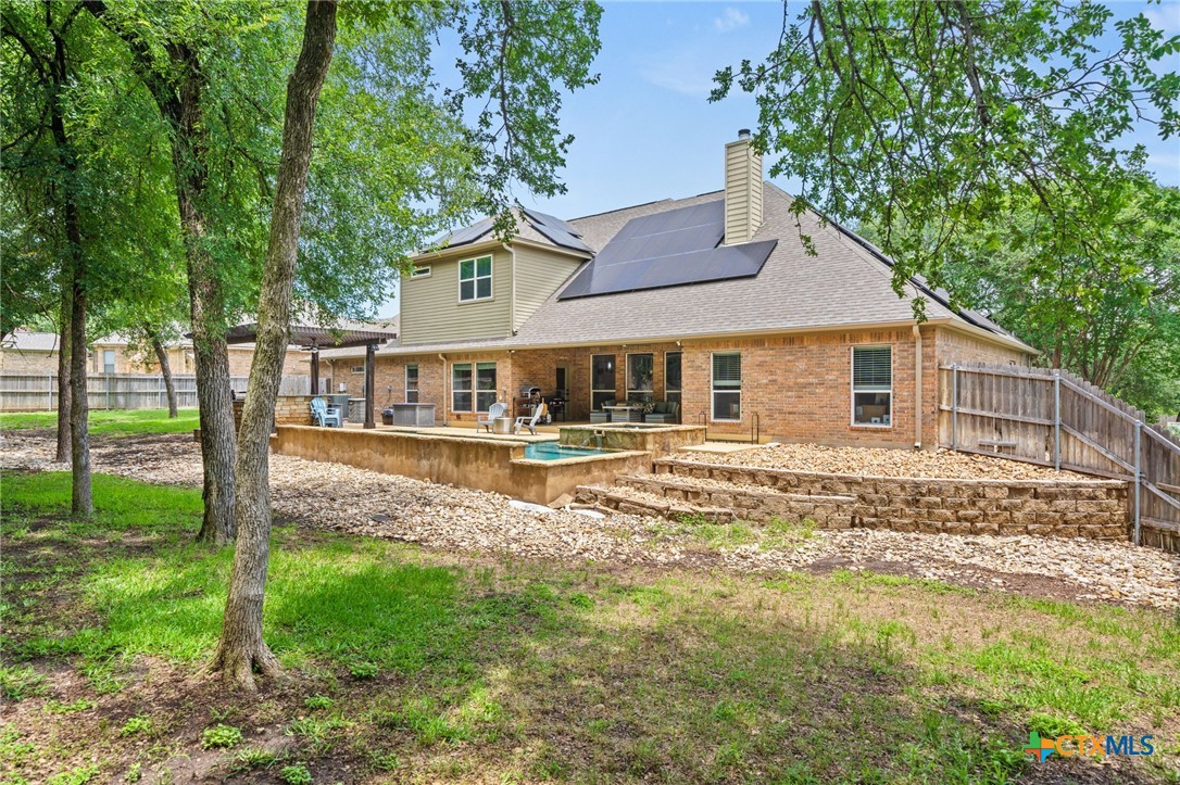 main property photo 40