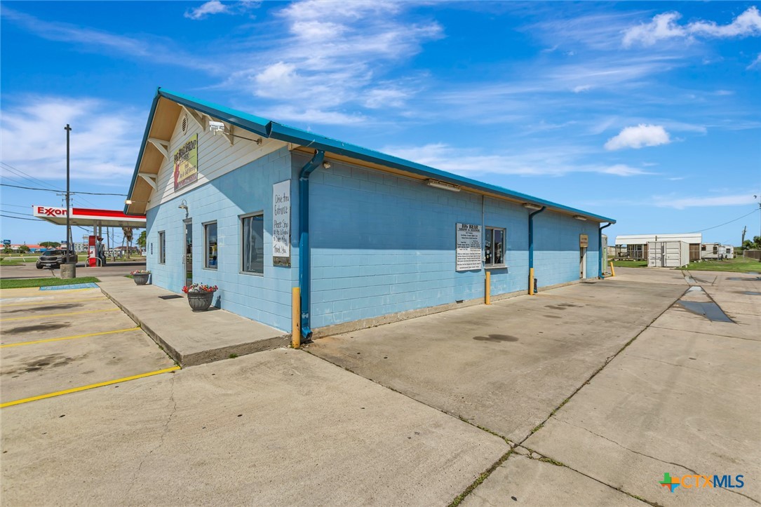 main property photo 2