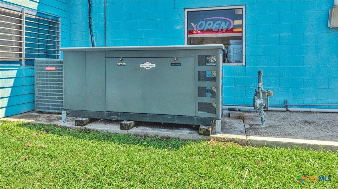 main property photo 28