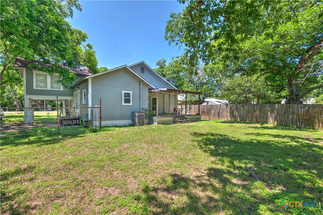 main property photo 28