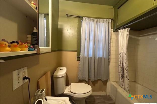 main property photo 11