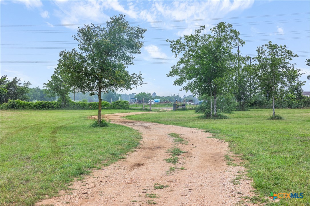 main property photo 11