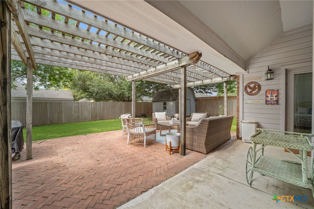 main property photo 19