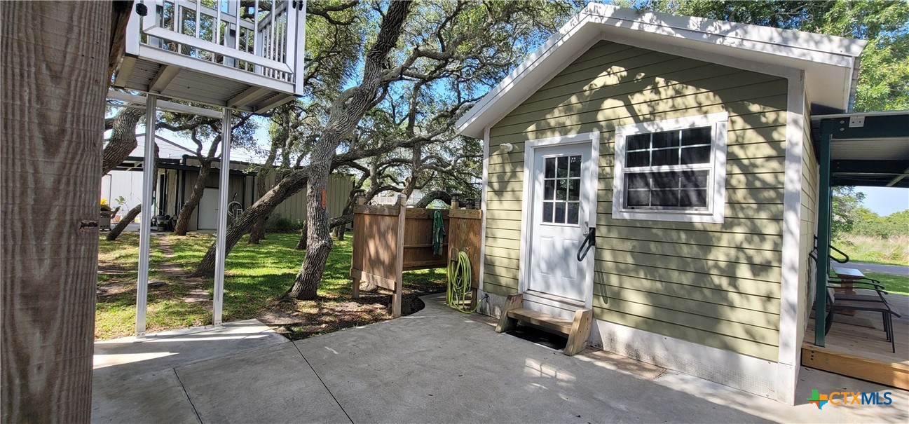 main property photo 31