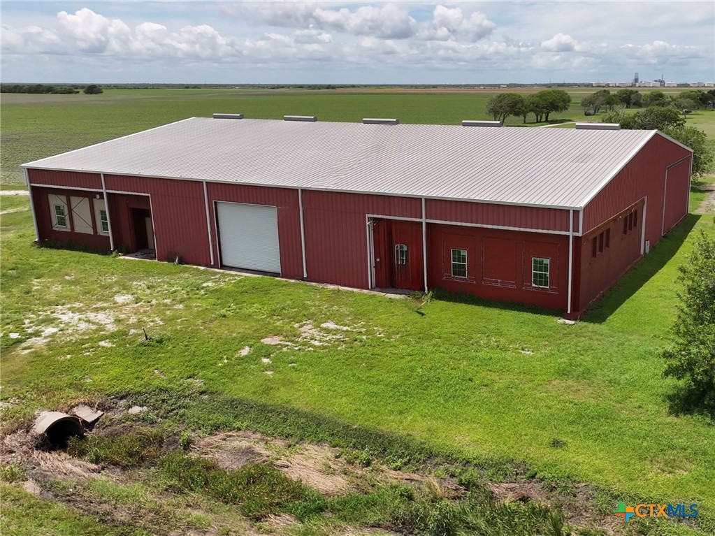 main property photo 11