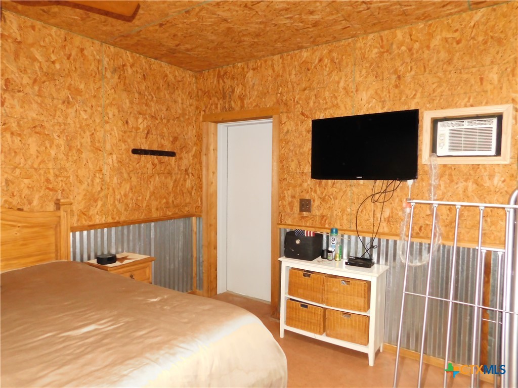 main property photo 16