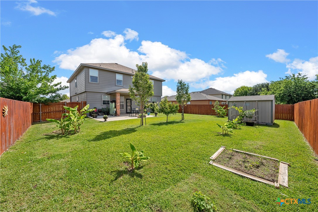 main property photo 23