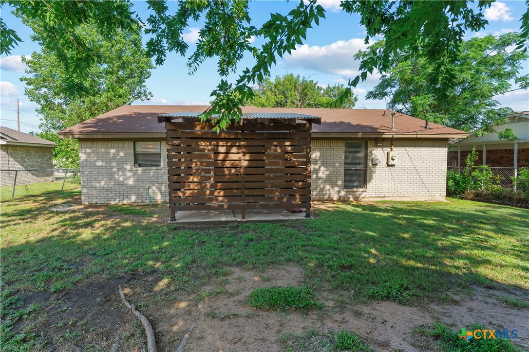 main property photo 24