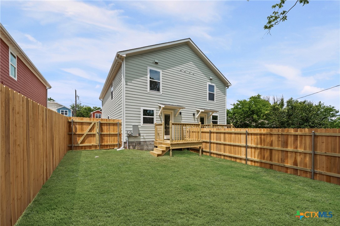 main property photo 3