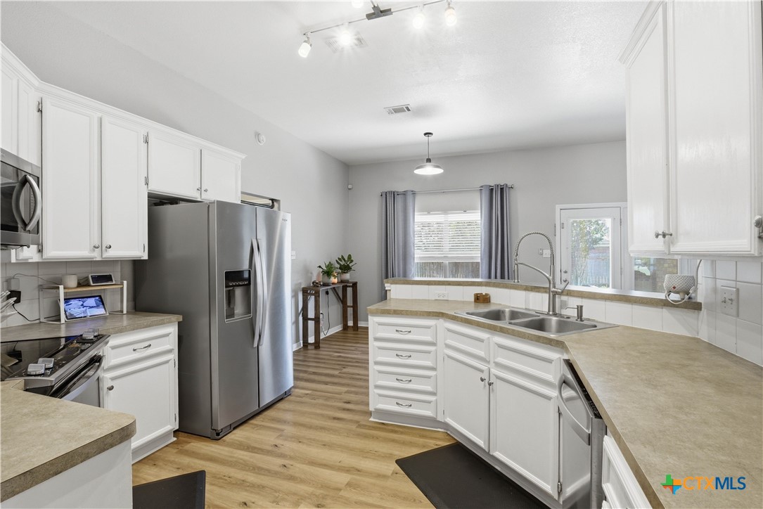 main property photo 15