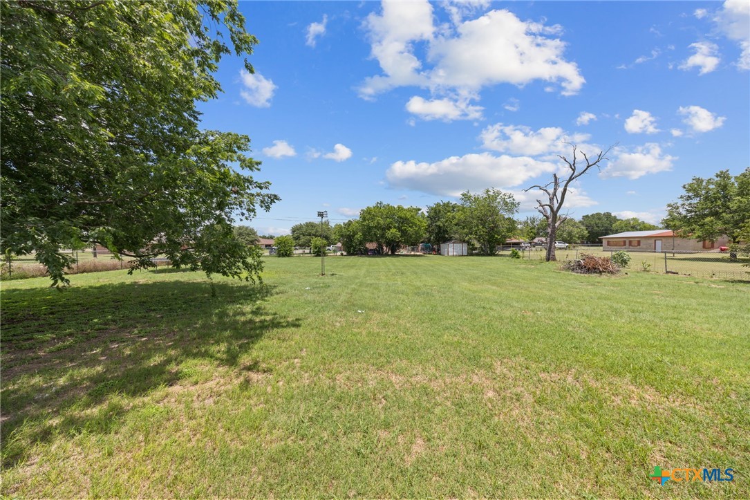 main property photo 16