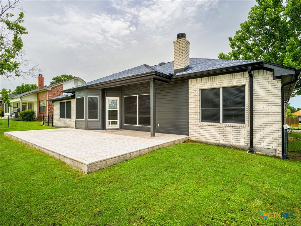 main property photo 23