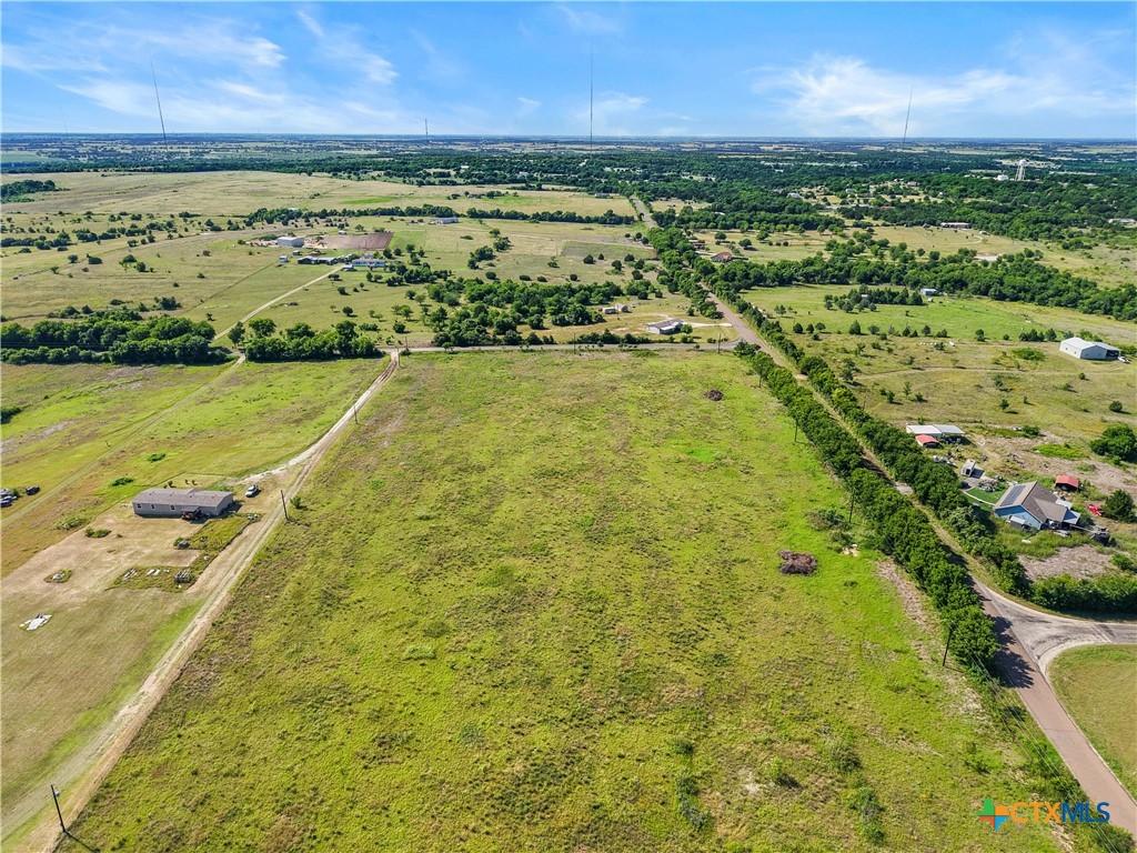 main property photo 11