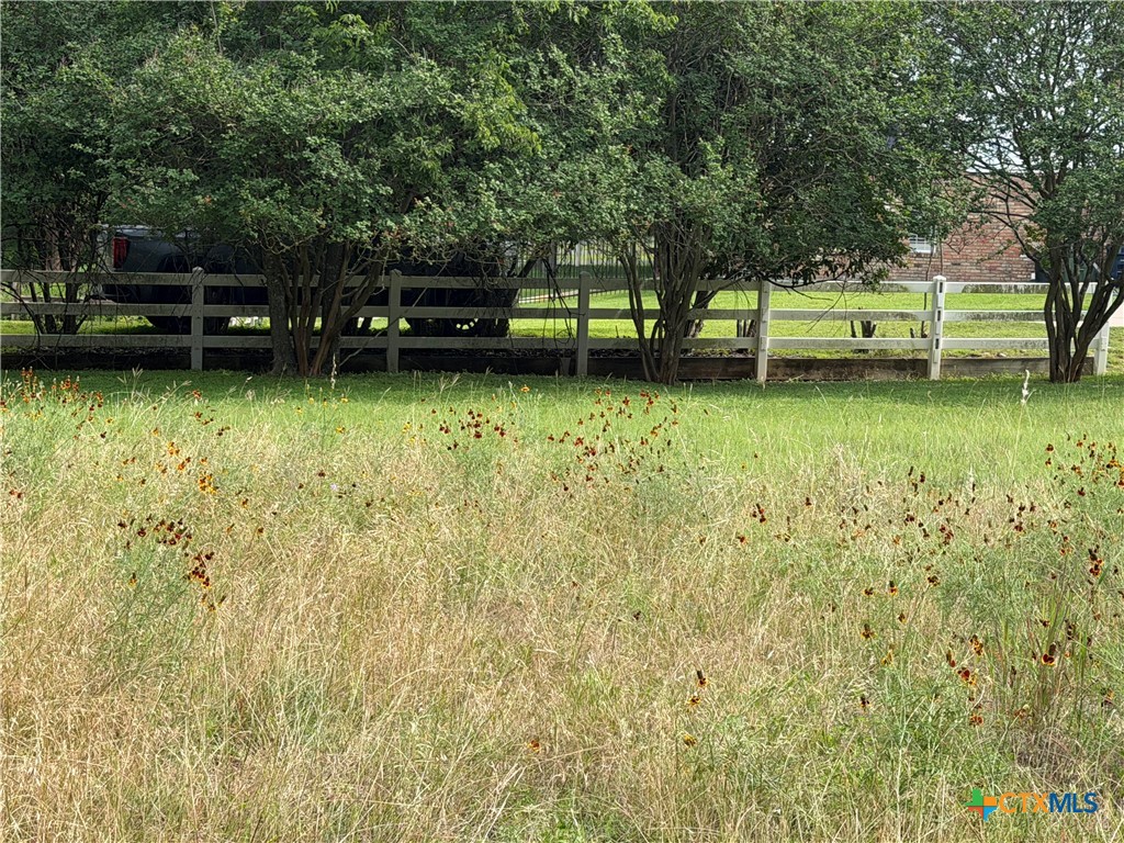 main property photo 10