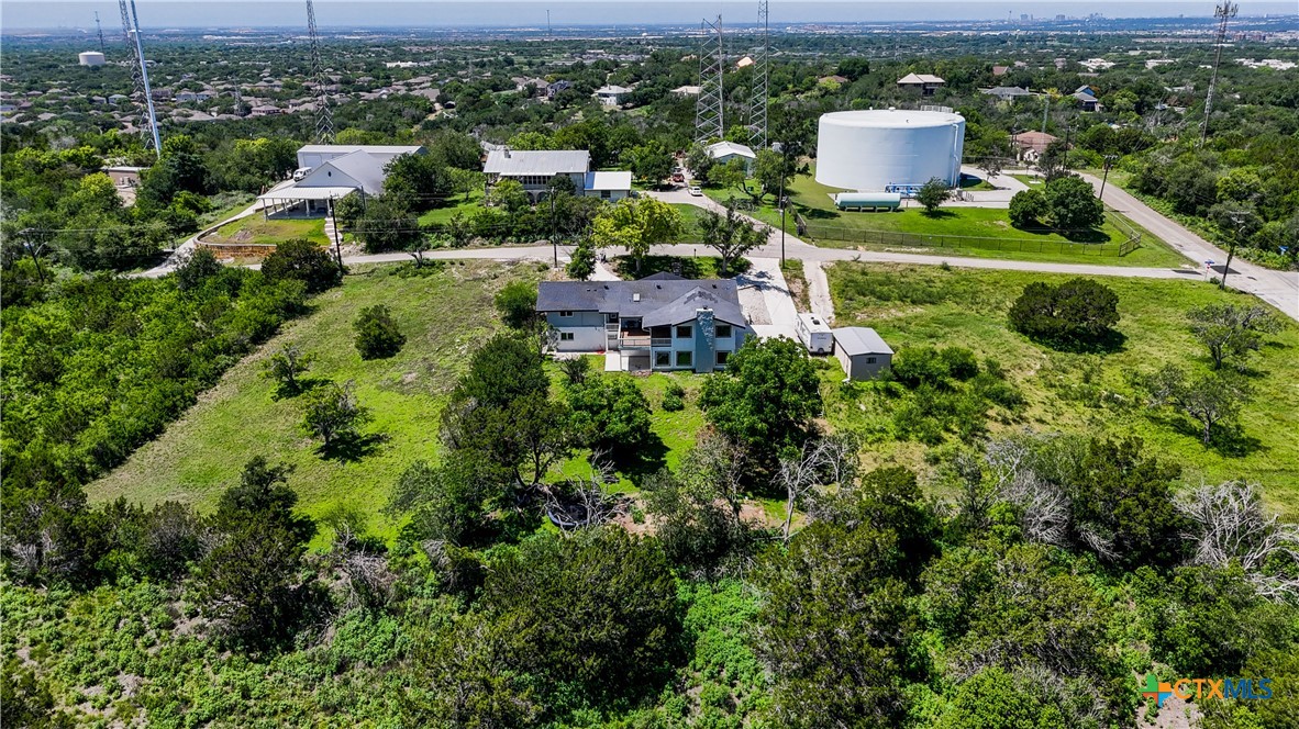main property photo 44