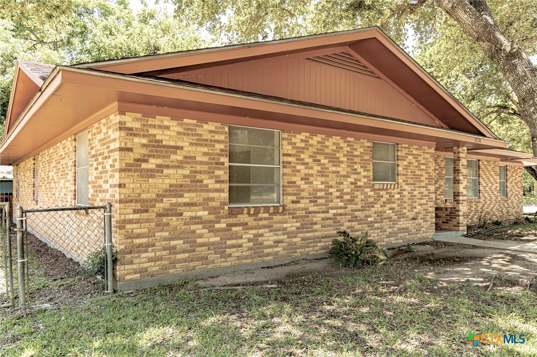 main property photo 3