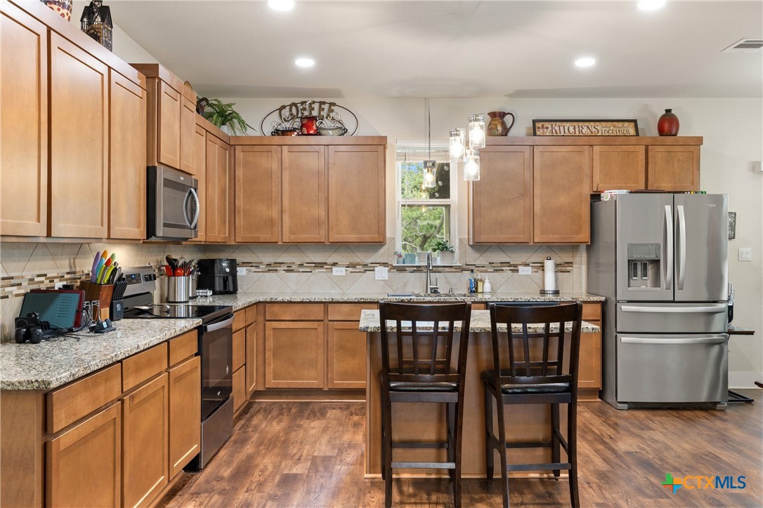 main property photo 7