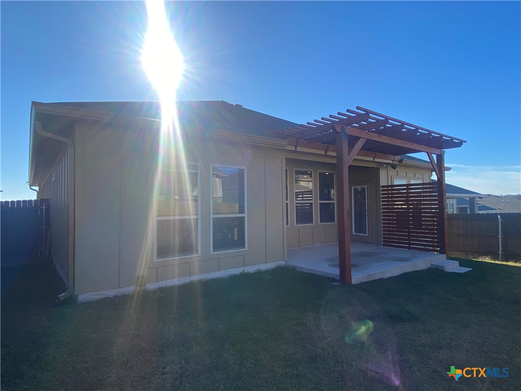 main property photo 30