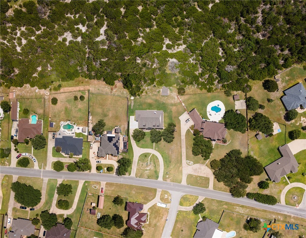 main property photo 29